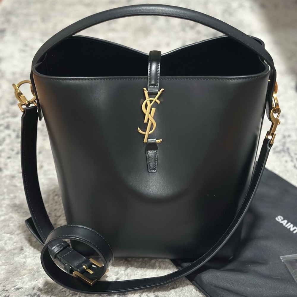 Saint Laurent Le 37 Logo Plaque Tote Bag
